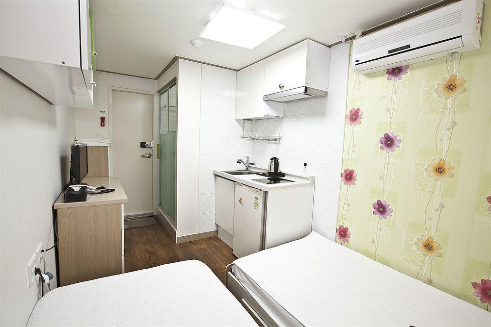 24 Guesthouse Edae Seoul Eksteriør bilde
