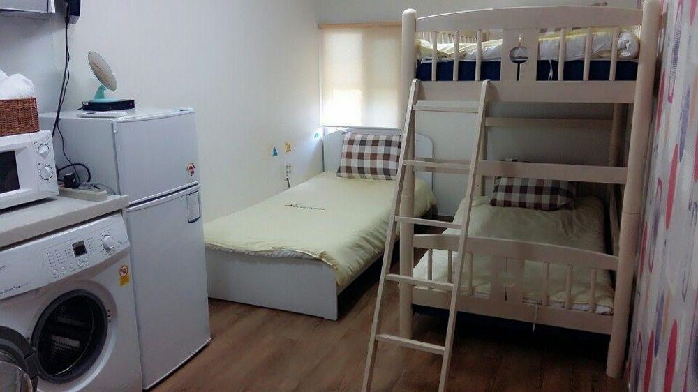 24 Guesthouse Edae Seoul Eksteriør bilde