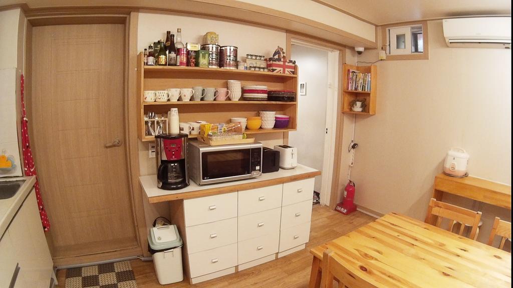 24 Guesthouse Edae Seoul Eksteriør bilde